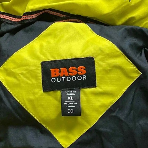 BASS OUTDOOR Womens Discovery Puffer Jacket Bright Yellow XL Citronelle NWT - Picture 11 of 13